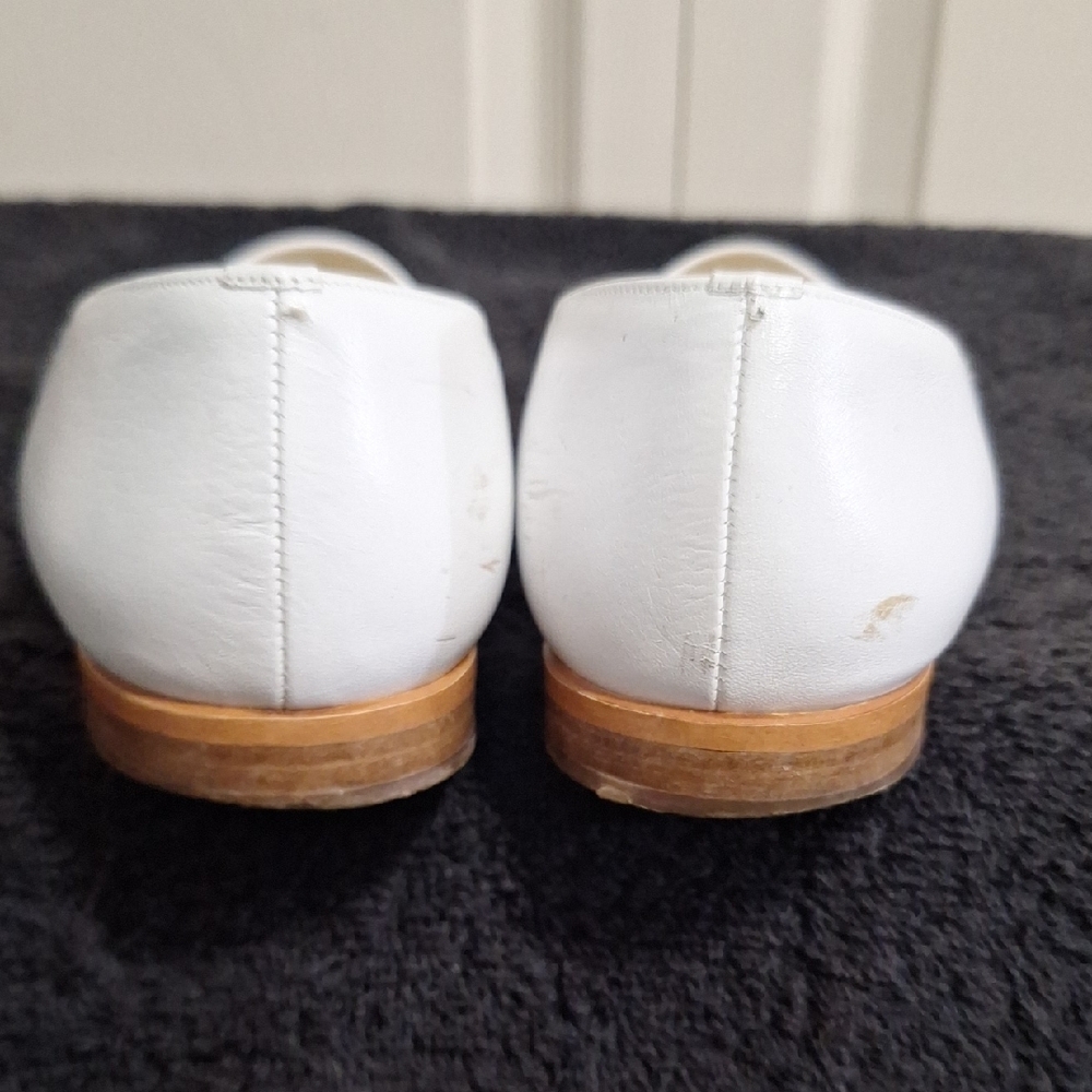 Vintage Bandolino Italy White Leather Slip-On Flats-8½ - Picture 5 of 10